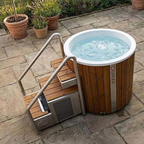 Icetubs IceBarrel XL on patio